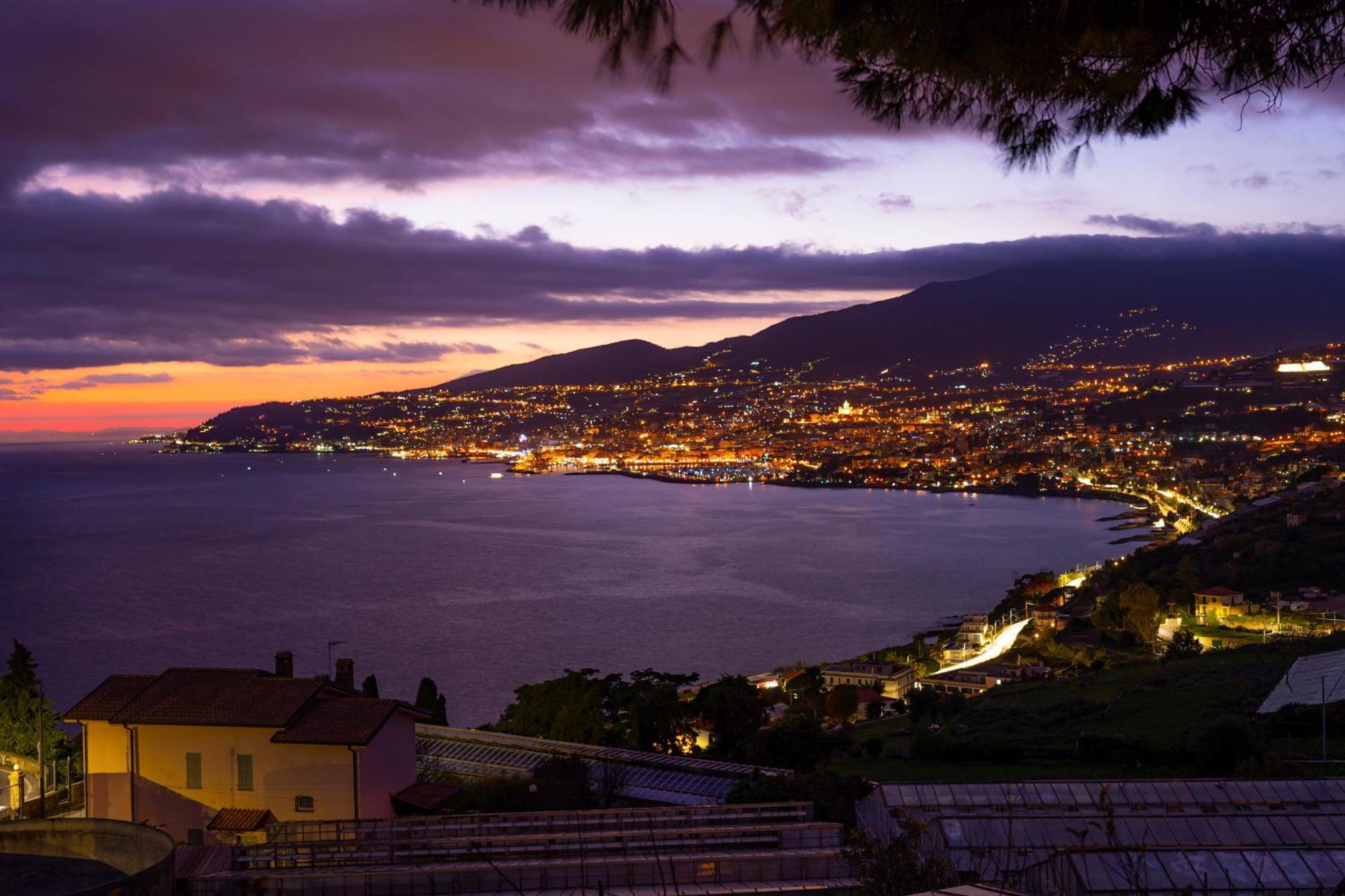Caratteristico Appartamento In Centro - Happy Rentals Sanremo Exterior foto